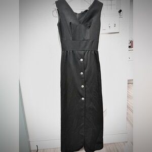 Vintage 70’s Black Sleeveless V-Neck Sheath Maxi Dress